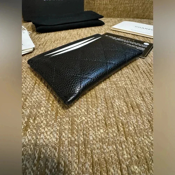 ❤️ Authentic Chanel Classic Card Holder Black Caviar Leather W/ Receipt & Box ❤️ - Picture 12 of 12